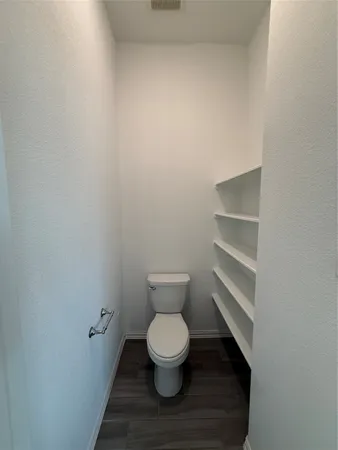 $2,150 | 1562 Ancient Oak Lane, Conroe, TX 77301