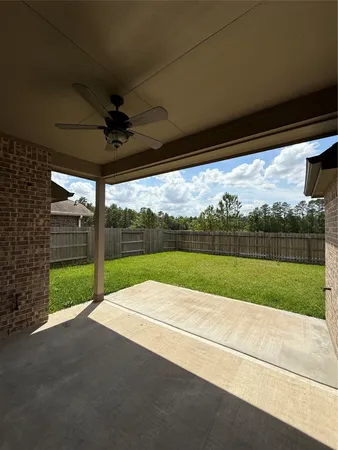 $2,150 | 1562 Ancient Oak Lane, Conroe, TX 77301