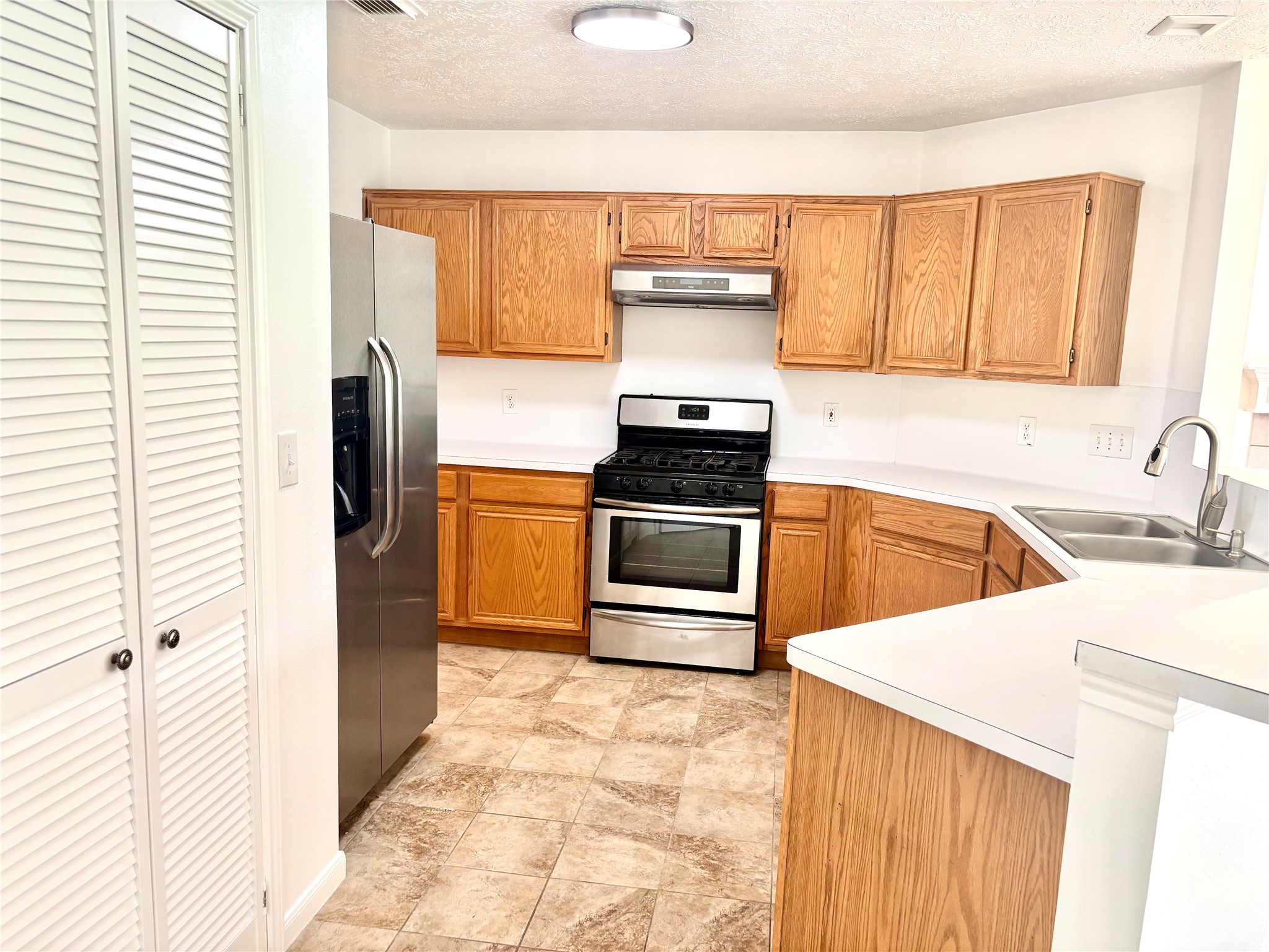 2118 Westminister Road Pearland, TX 77581 - Photo 10 of 18