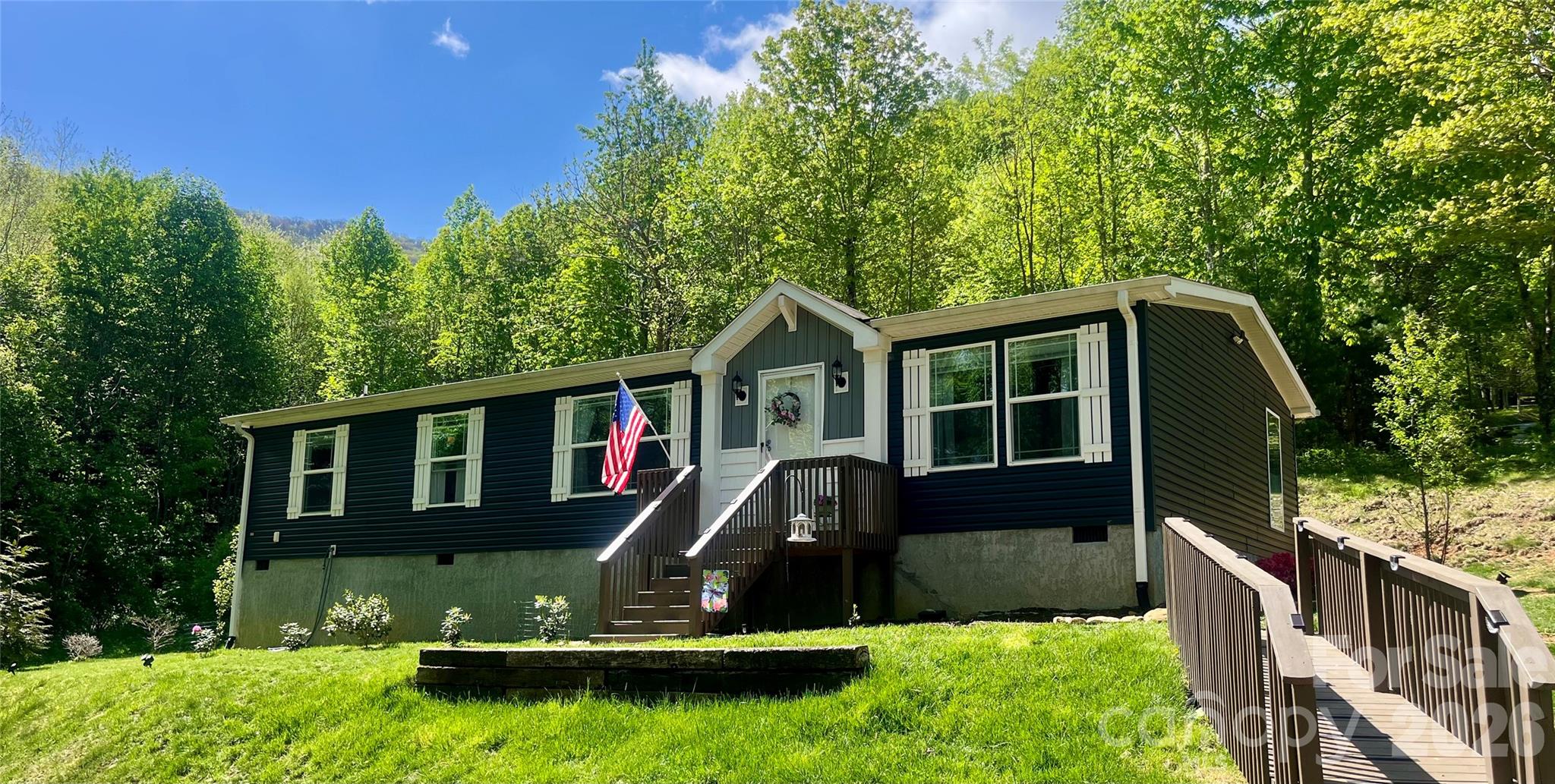 1205 Saunook Road Waynesville, NC 28786 - Photo 2 of 8