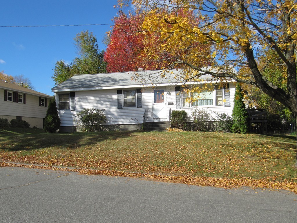 35 Crowningshield Road Worcester, MA 01604 - Photo 3 of 26 Gallery Image 3