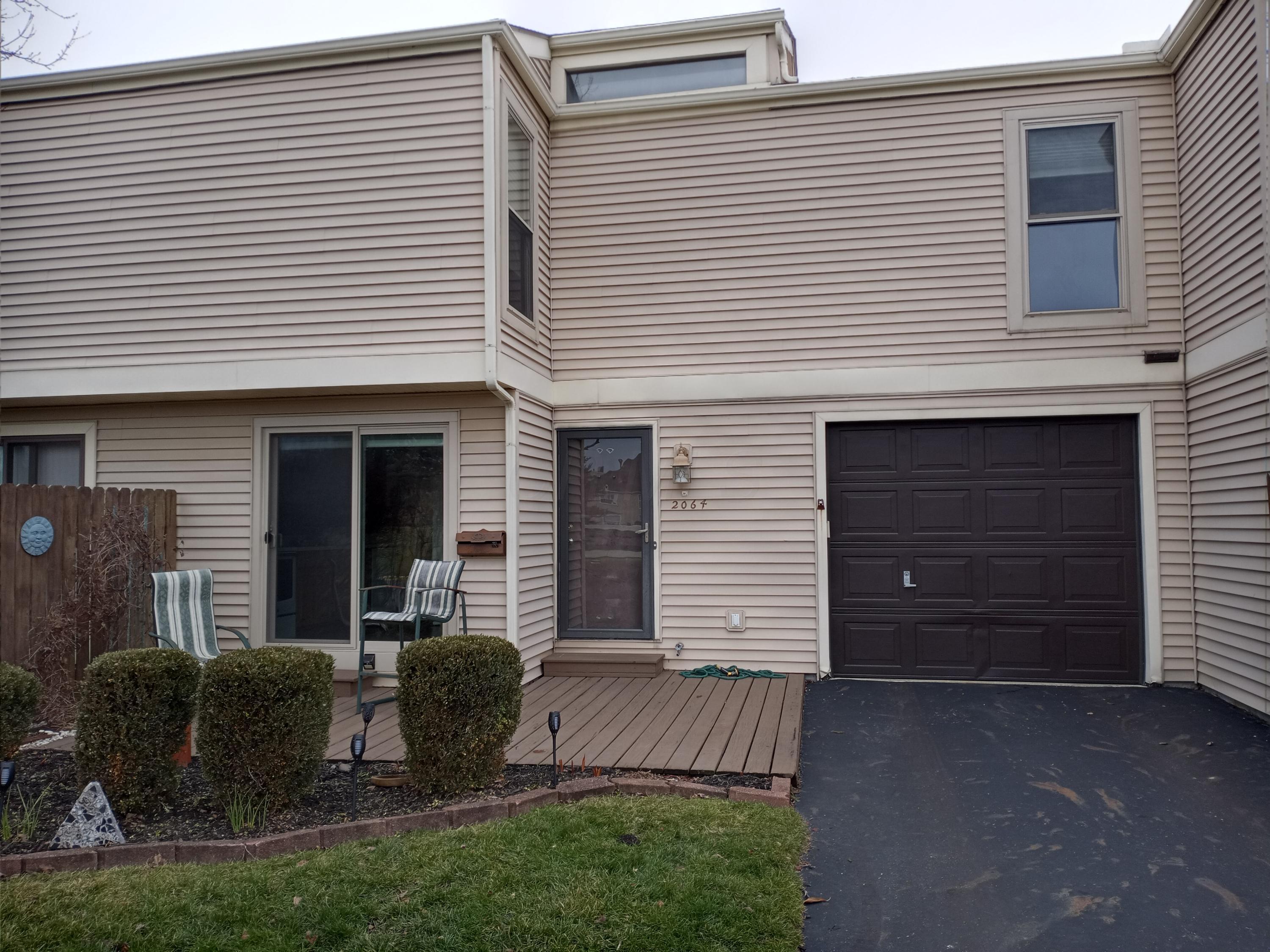 2064 Quail Ridge Street Columbus, OH 43229 - Photo 1 of 17 Gallery Image 1