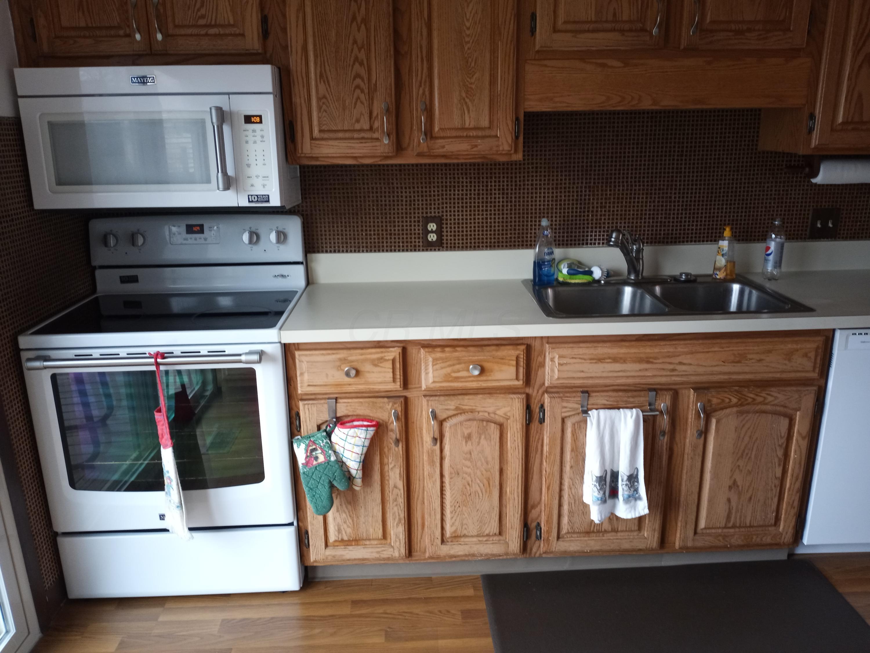 2064 Quail Ridge Street Columbus, OH 43229 - Photo 4 of 17 Gallery Image 4