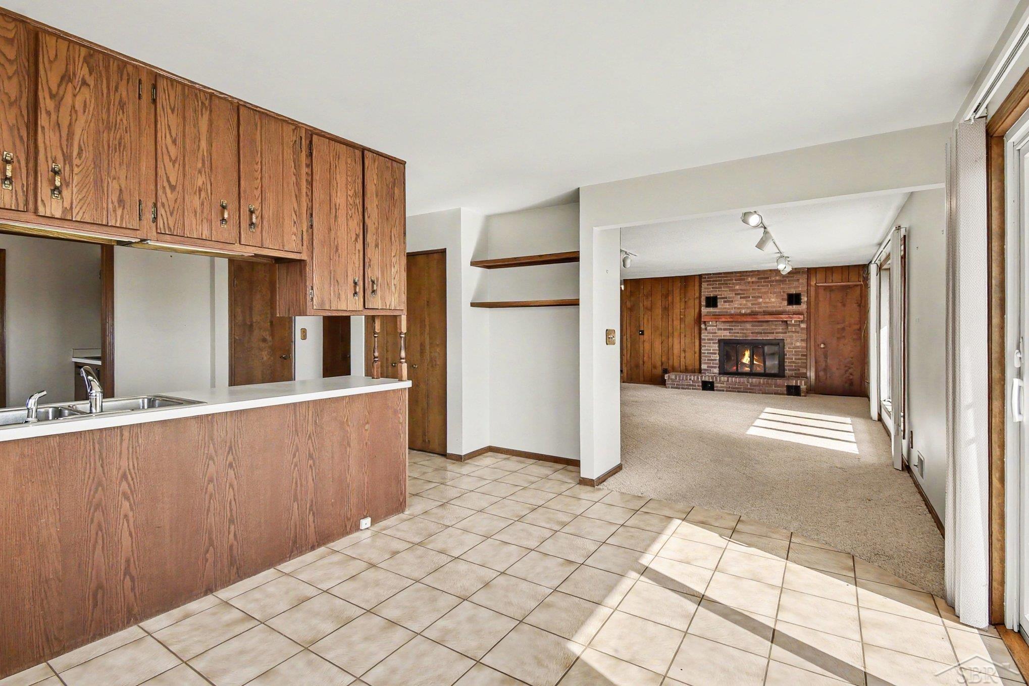 381 South Linwood Beach Road Linwood, MI 48634 - Photo 5 of 37
