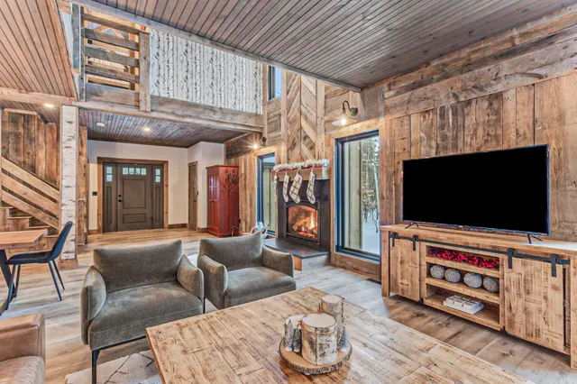 $1,649,000 | 6 Patriots Drive, Newry, ME 04261