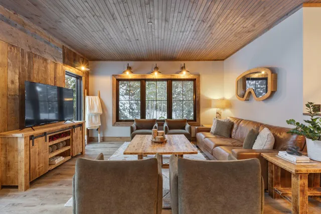 $1,649,000 | 6 Patriots Drive, Newry, ME 04261