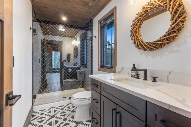 $1,649,000 | 6 Patriots Drive, Newry, ME 04261