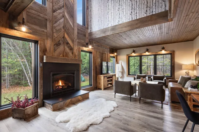 $1,649,000 | 6 Patriots Drive, Newry, ME 04261