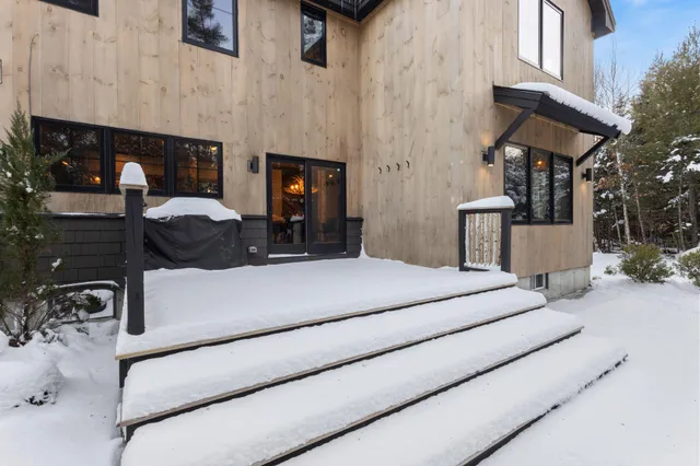 $1,649,000 | 6 Patriots Drive, Newry, ME 04261