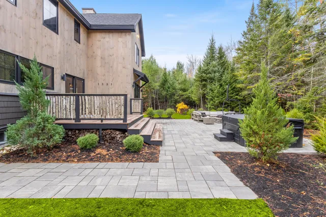 $1,649,000 | 6 Patriots Drive, Newry, ME 04261