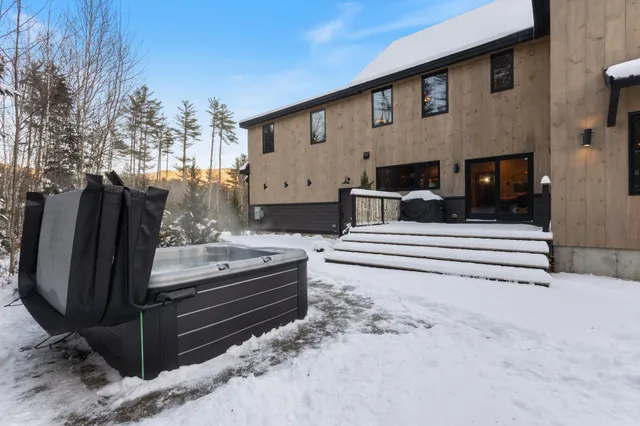 $1,649,000 | 6 Patriots Drive, Newry, ME 04261