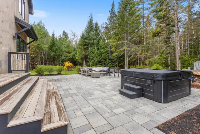 $1,649,000 | 6 Patriots Drive, Newry, ME 04261