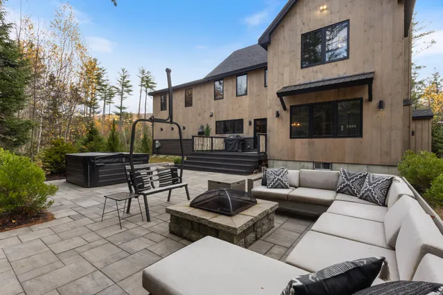 $1,649,000 | 6 Patriots Drive, Newry, ME 04261