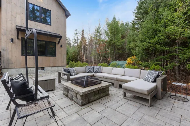 $1,649,000 | 6 Patriots Drive, Newry, ME 04261