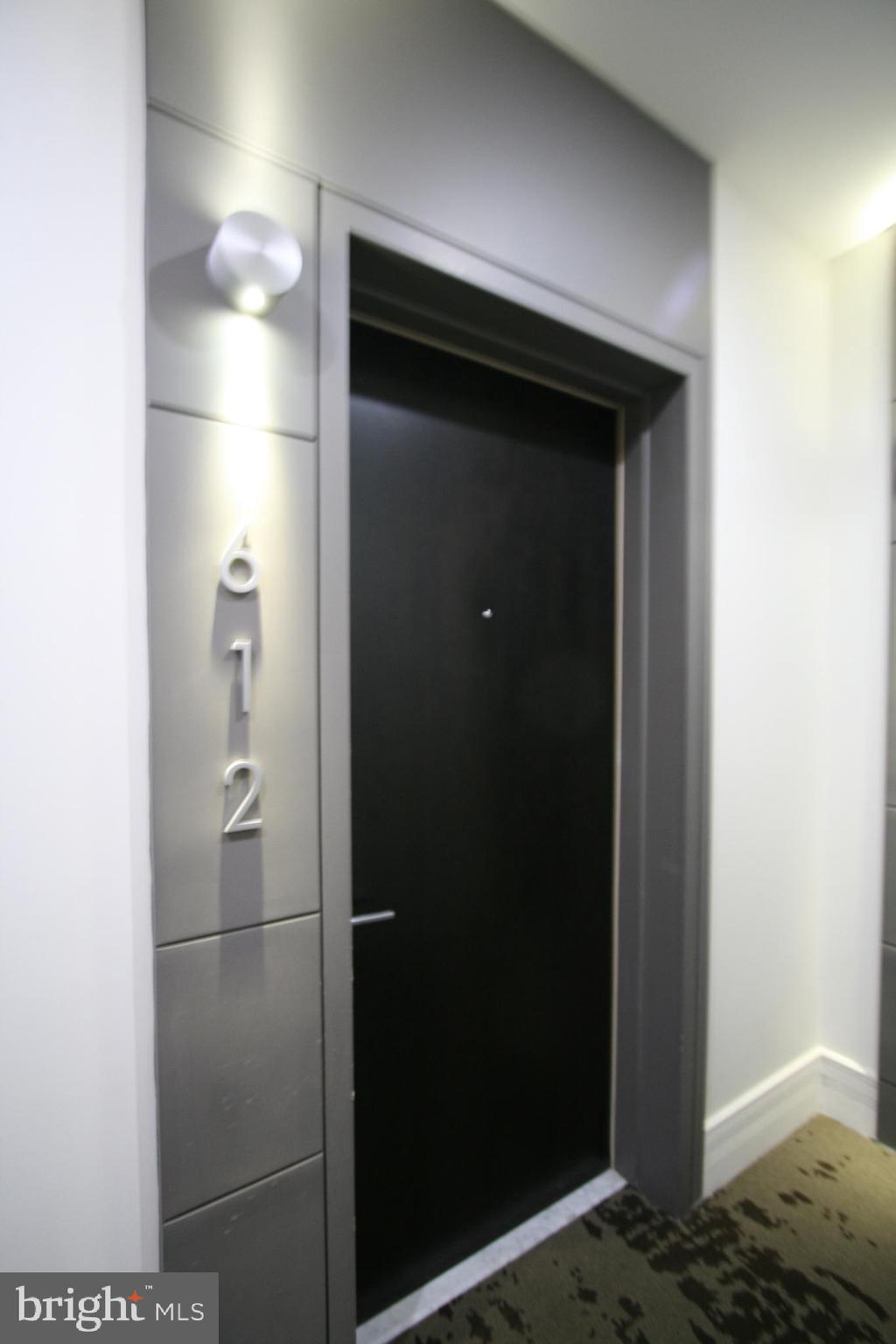 2550 17th Street Northwest, Unit 612 Washington, DC 20009 - Photo 5 of 55 a view of a bathroom