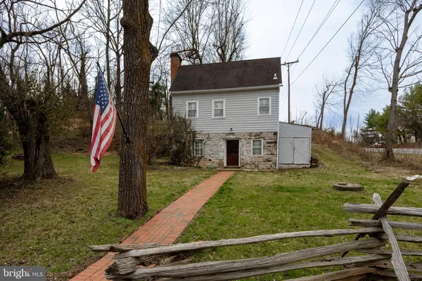 $1,992 | 8200 Buckland Mill Road, Gainesville, VA 20155