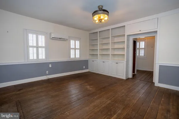 $1,992 | 8200 Buckland Mill Road, Gainesville, VA 20155