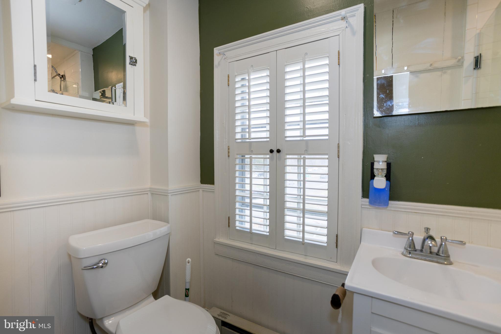 8200 Buckland Mill Road Gainesville, VA 20155 - Photo 18 of 33 Full bathroom