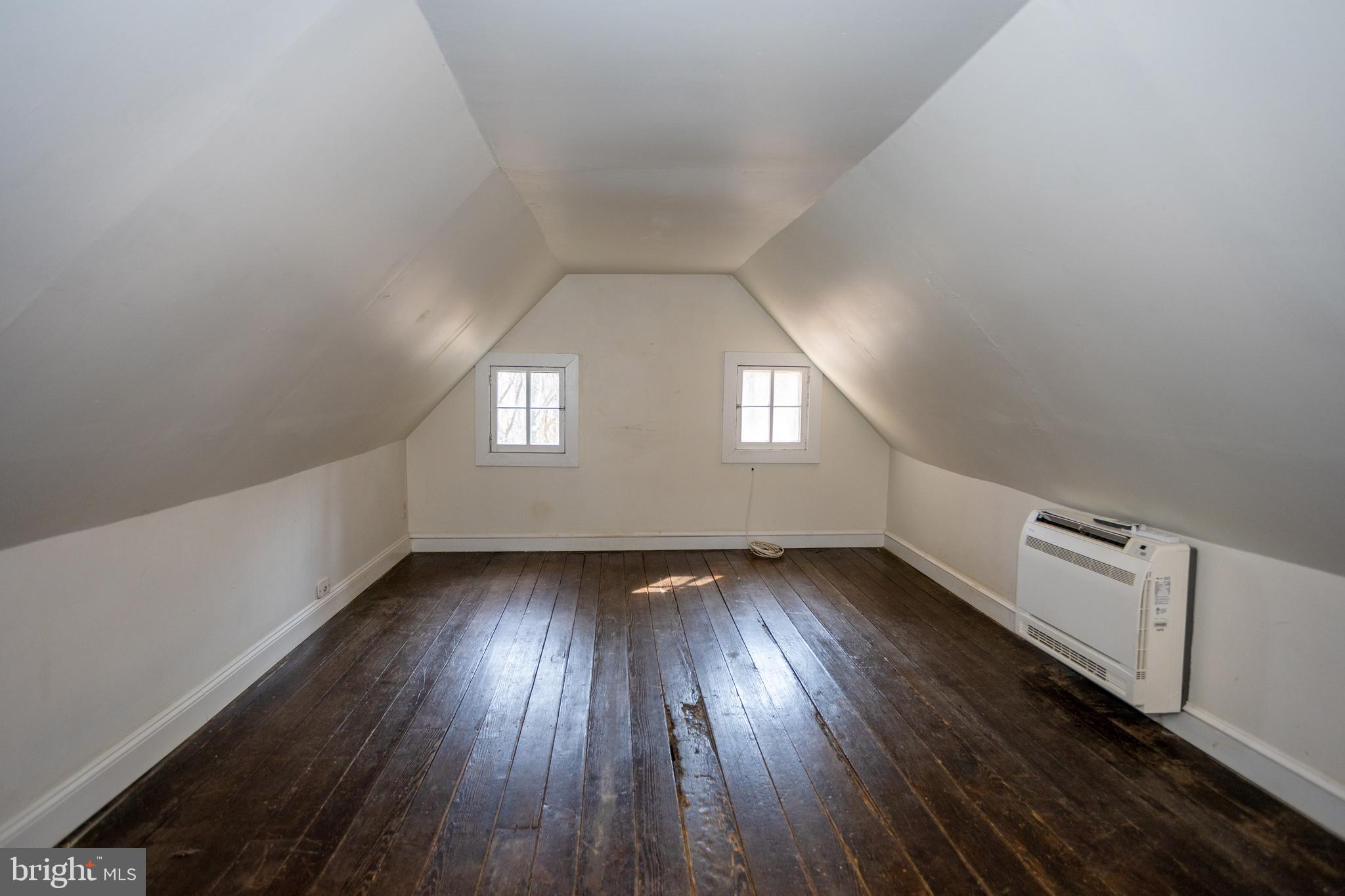 8200 Buckland Mill Road Gainesville, VA 20155 - Photo 21 of 33 Bedroom