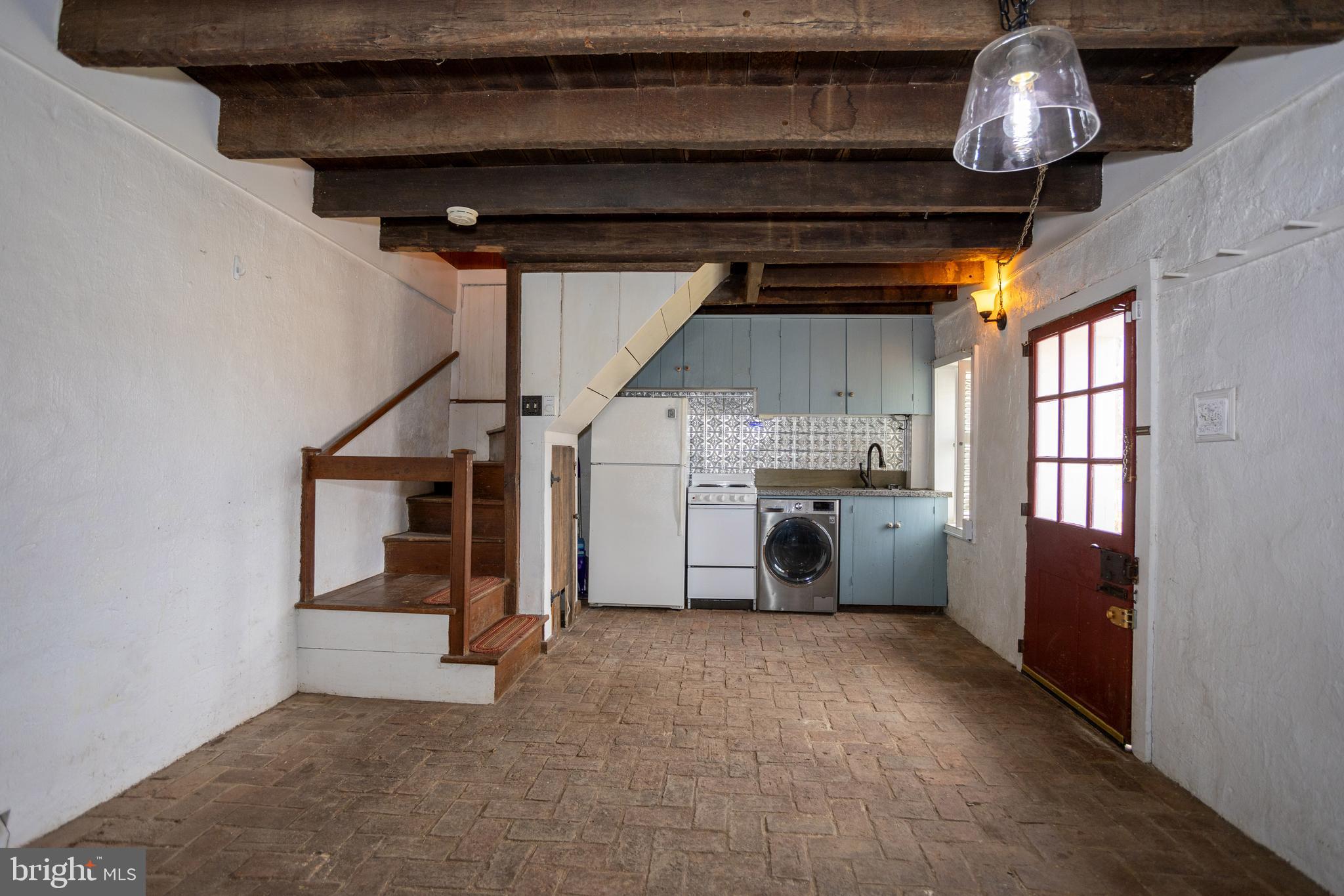 8200 Buckland Mill Road Gainesville, VA 20155 - Photo 8 of 33 Kitchen 1.1
