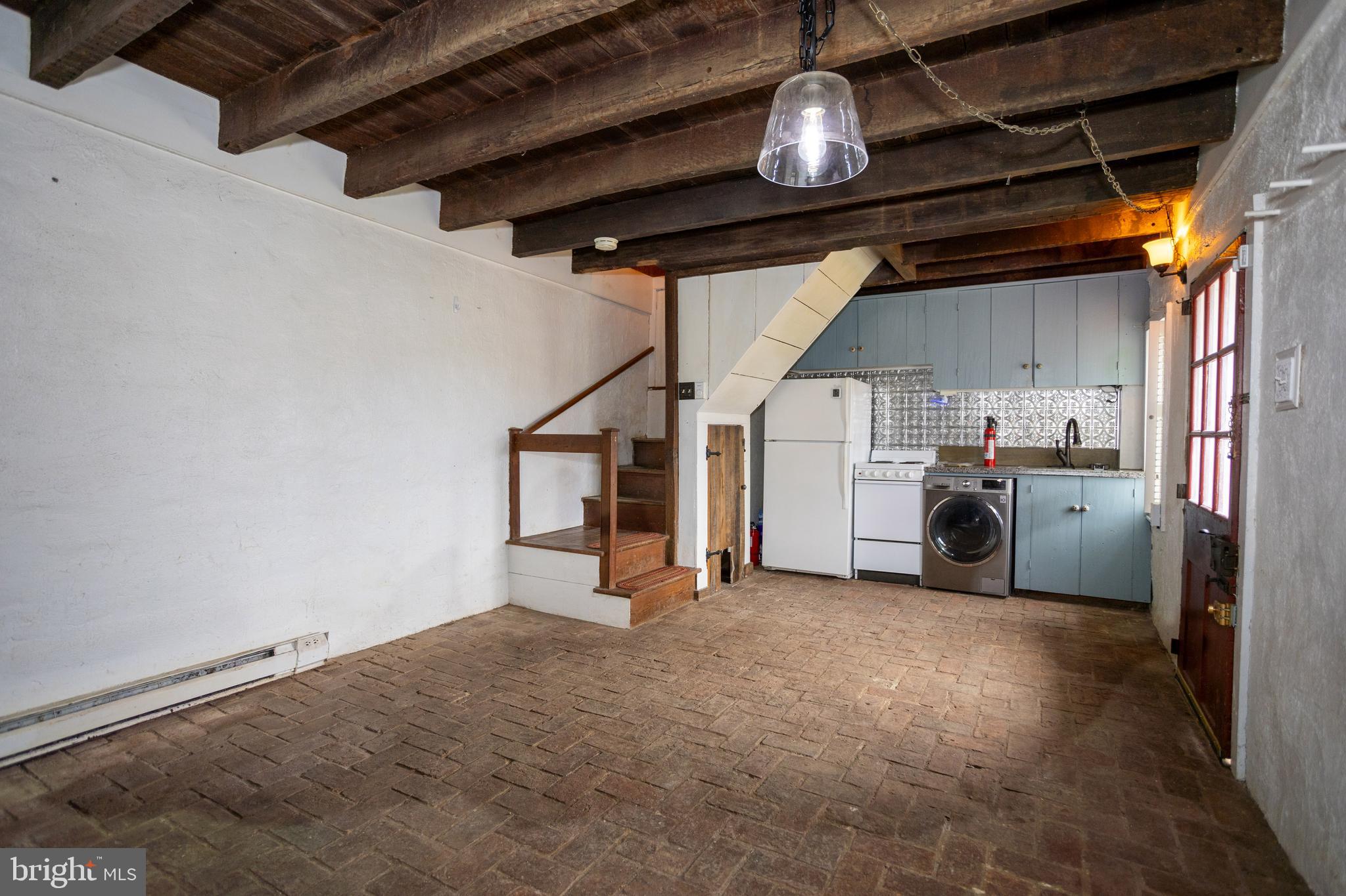 8200 Buckland Mill Road Gainesville, VA 20155 - Photo 10 of 33 Kitchen 1.3