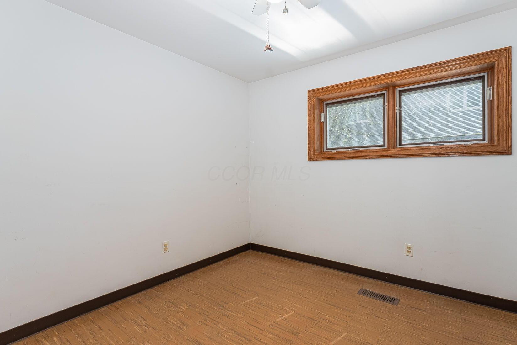 4161 Winfield Road Columbus, OH 43220 - Photo 23 of 39 Bedroom 4