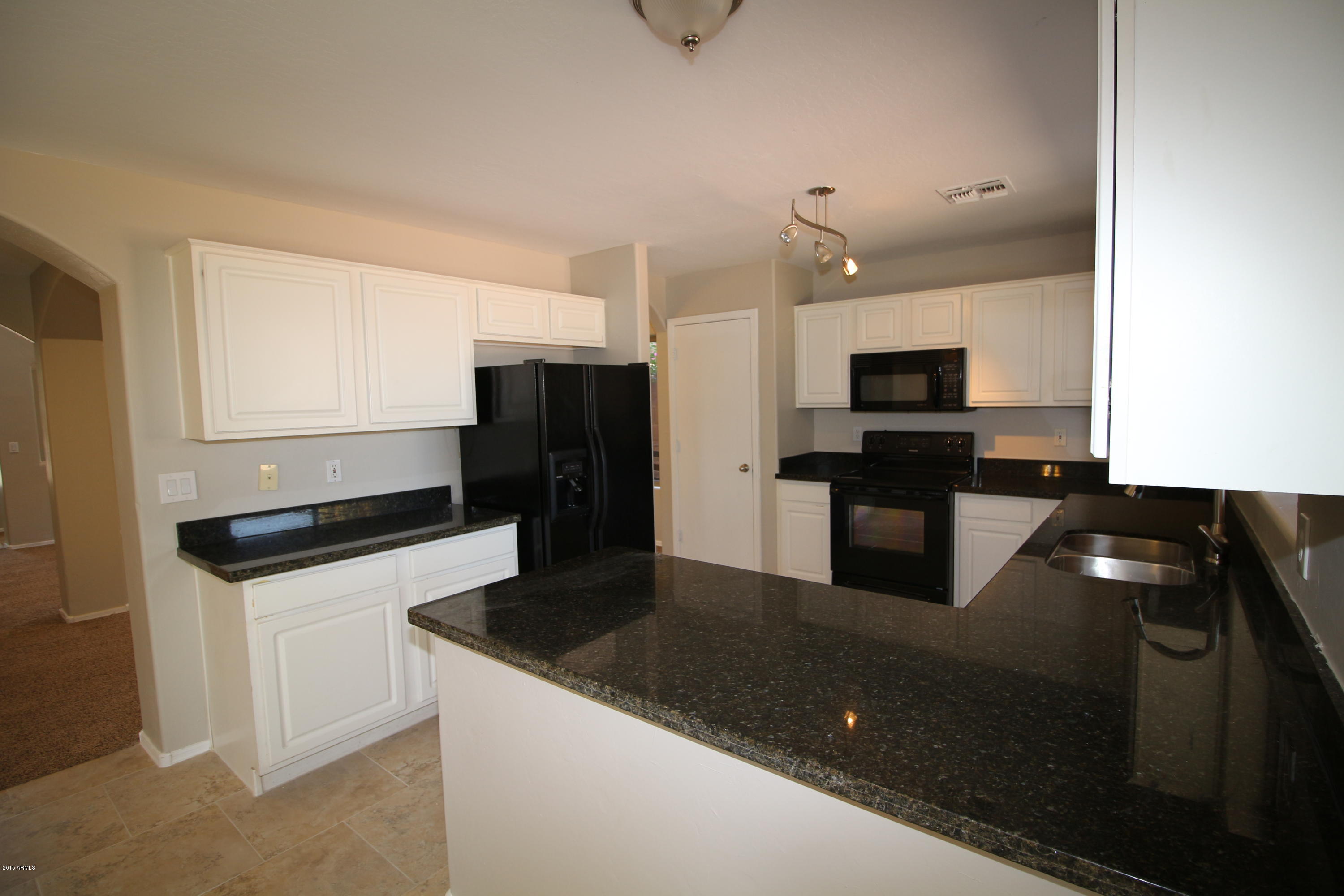 2736 East Gary Way Phoenix, AZ 85042 - Photo 11 of 33 IMG_1776