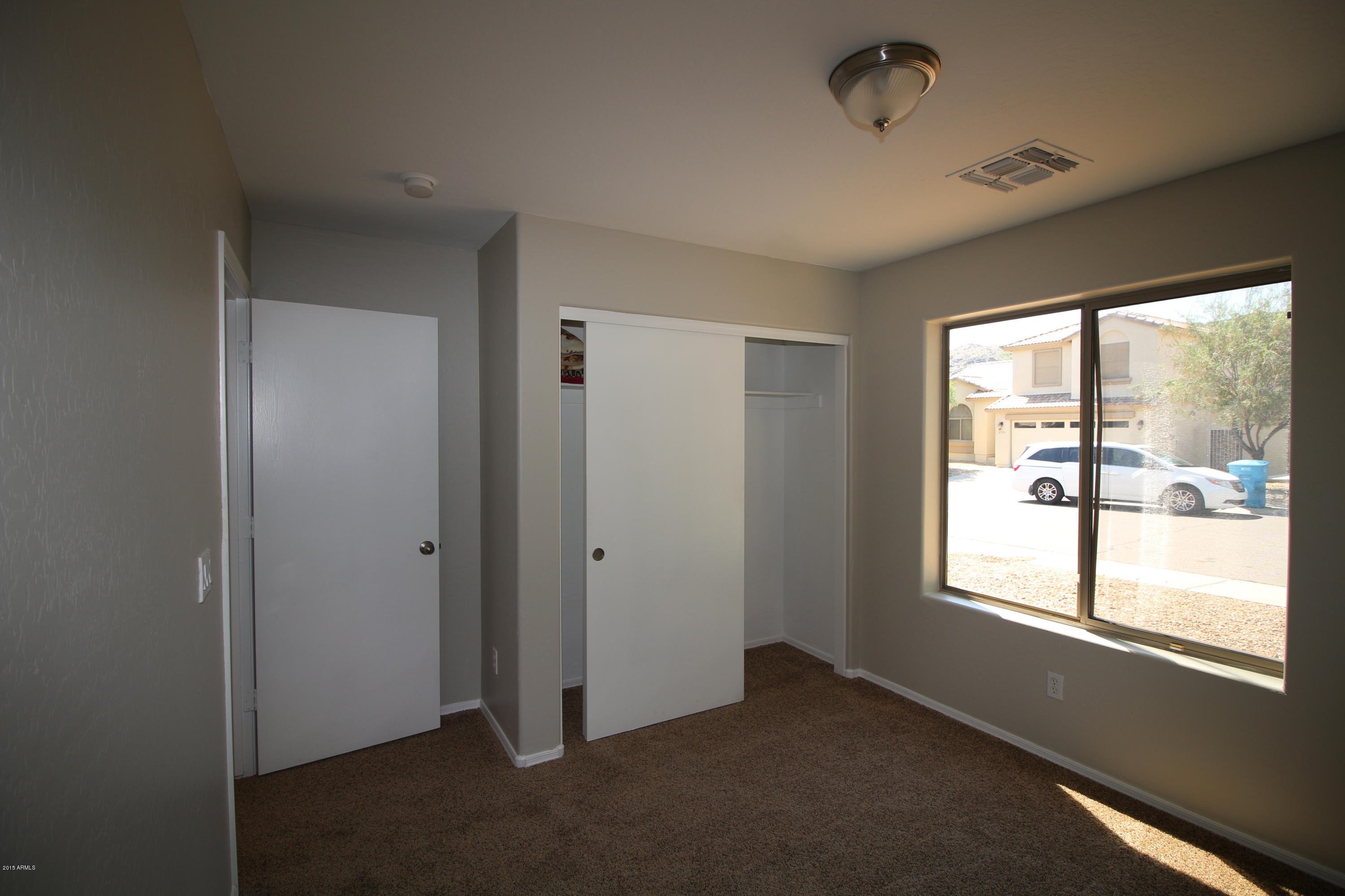 2736 East Gary Way Phoenix, AZ 85042 - Photo 7 of 33 IMG_1772
