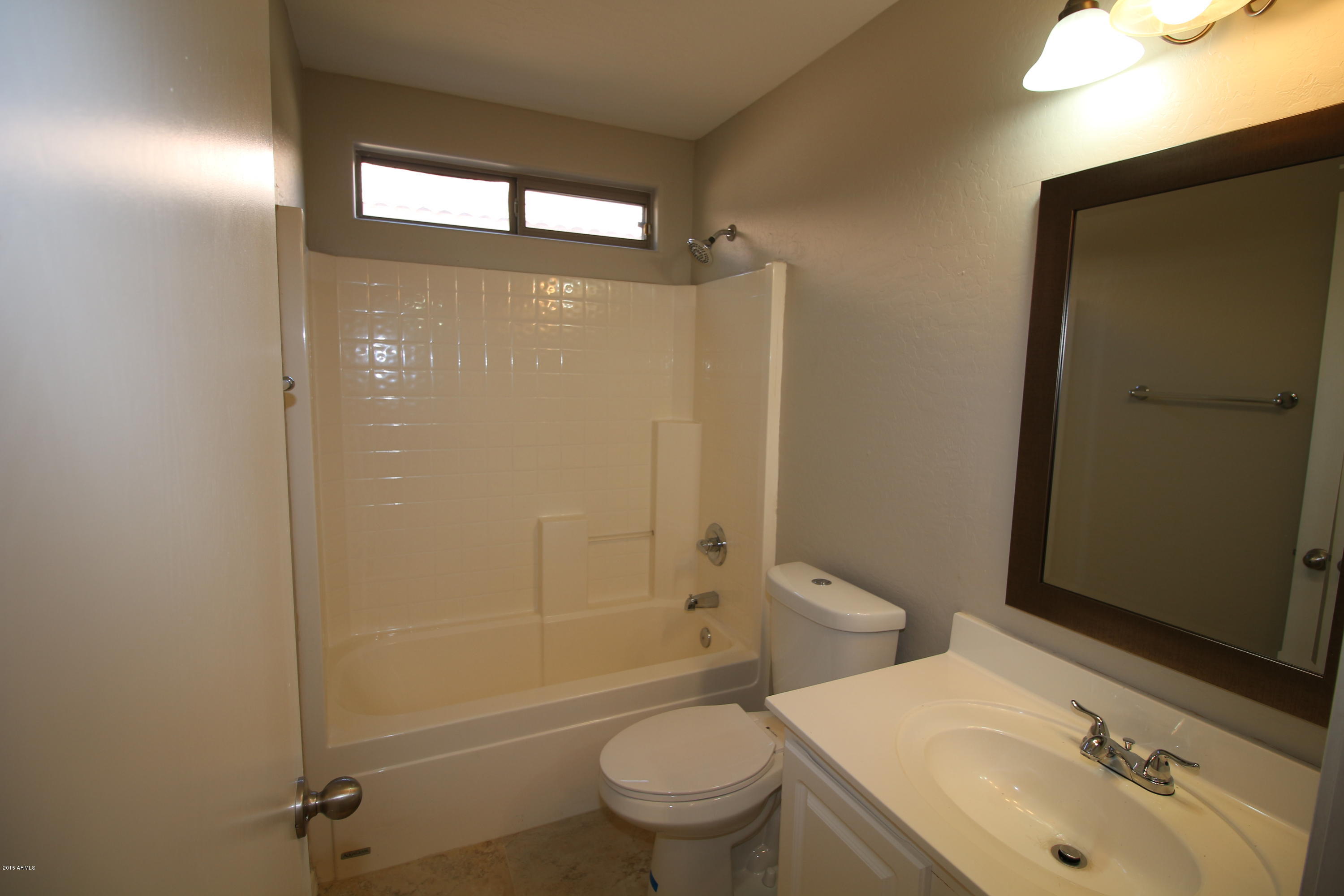2736 East Gary Way Phoenix, AZ 85042 - Photo 8 of 33 IMG_1773