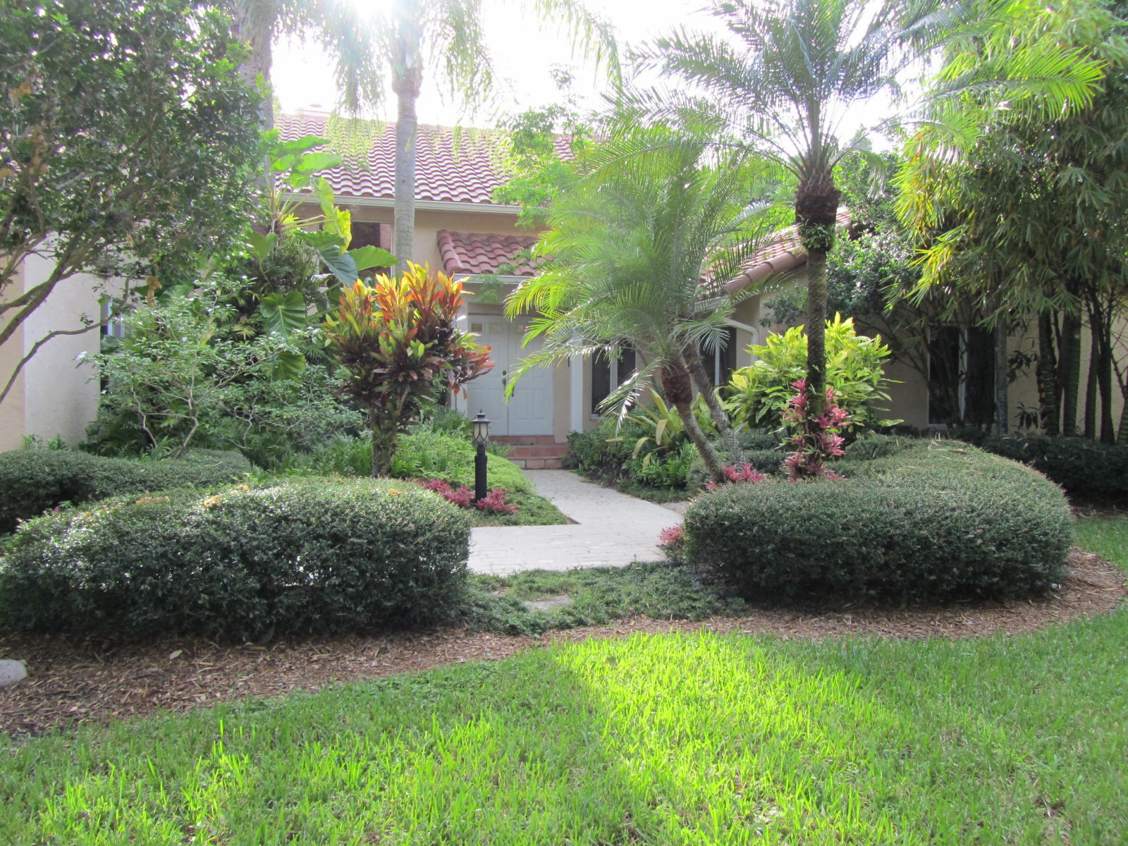 859 Parkside Circle North Boca Raton, FL 33486 - Photo 1 of 32 Front