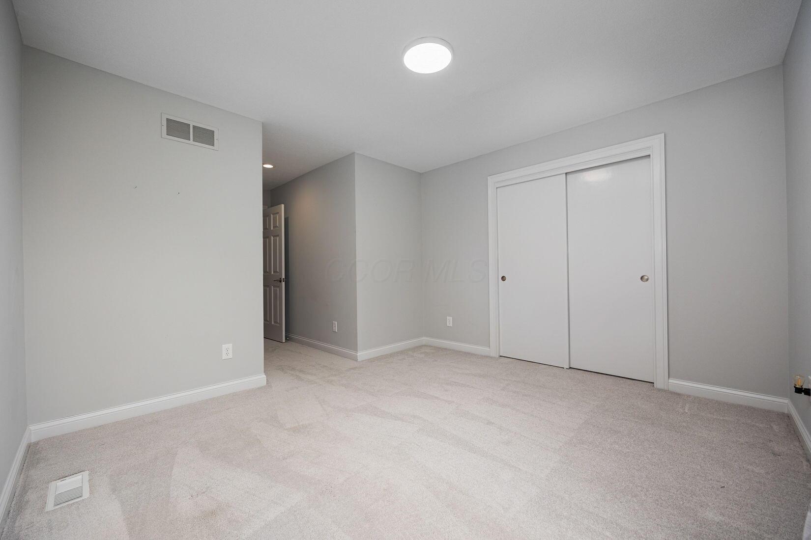 382 Beecher Road Columbus, OH 43230 - Photo 53 of 81 54-web-or-mls-Jake Bluvstein - 382 Beech