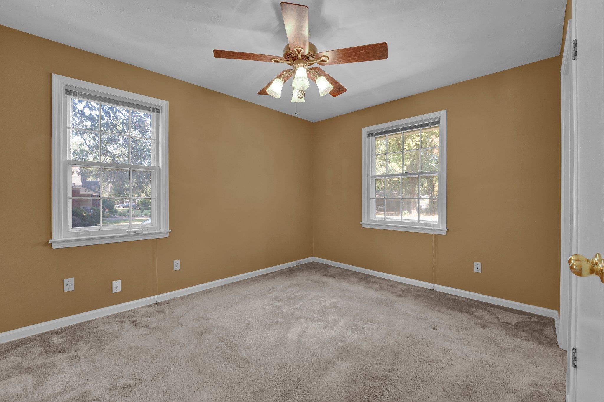 4909 Lochinvar Road Memphis, TN 38116 - Photo 13 of 21 Primary Bedroom, double closet and half bath.