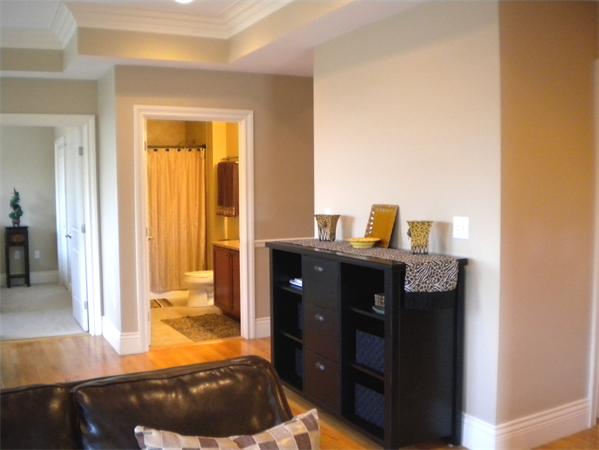 12 Russell Road, Unit 402 Wellesley, MA 02482 - Photo 4 of 21