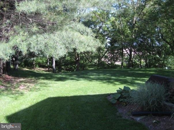 918 Maytown Road Elizabethtown, PA 17022 - Photo 2 of 19