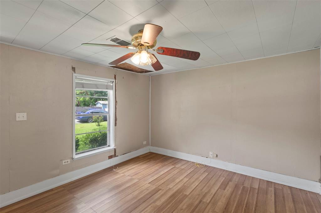 829 West 9th Street Bonham, TX 75418 - Photo 8 of 30