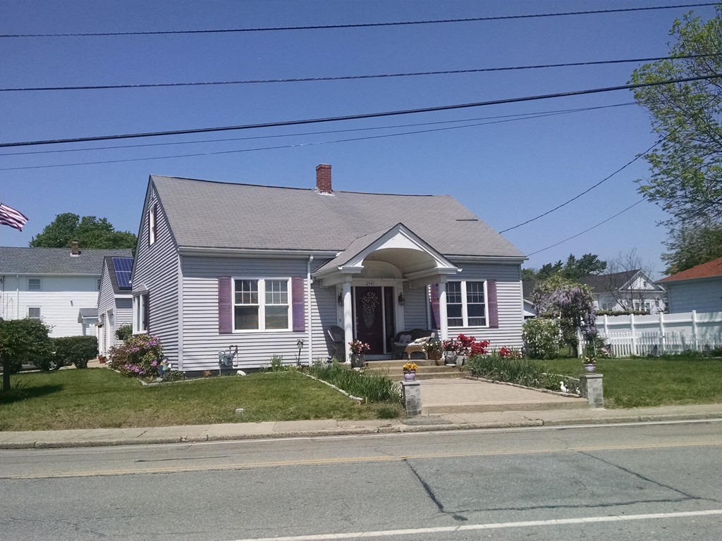 2541 Riverside Avenue Somerset, MA 02726 - Photo 1 of 26 Gallery Image 1