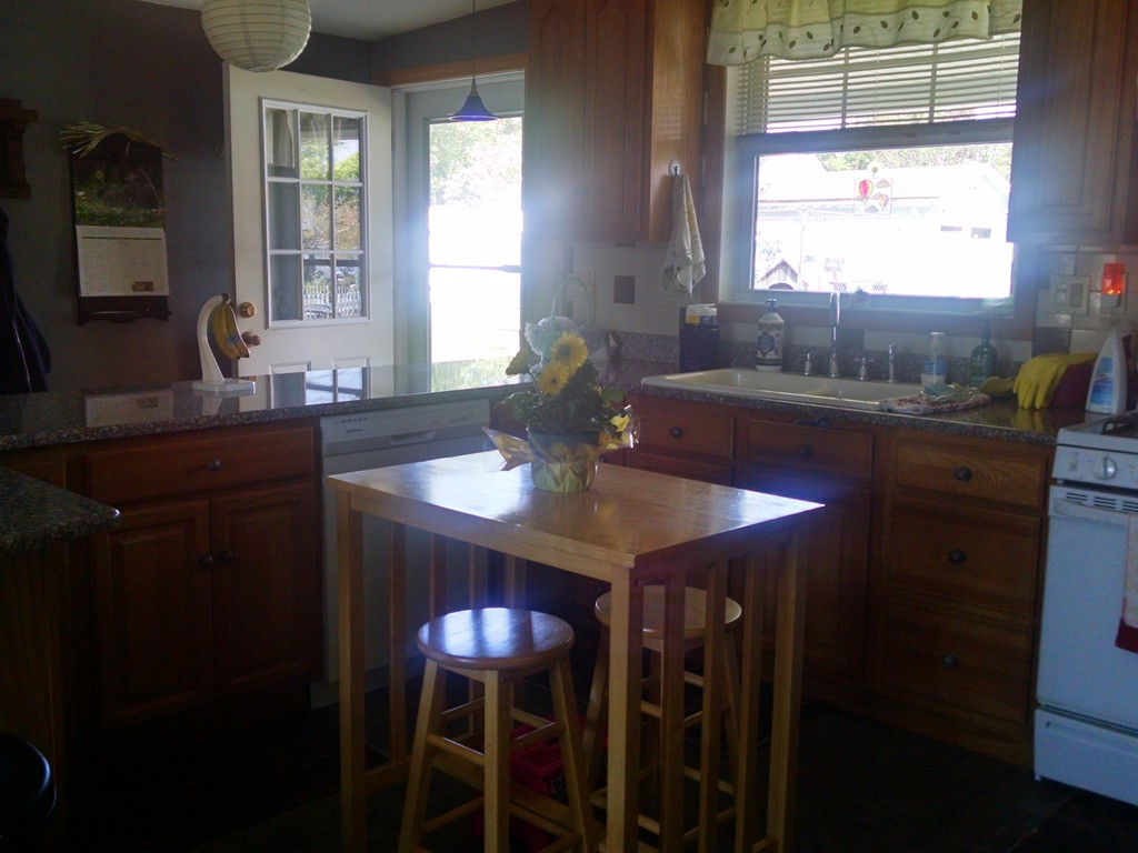 2541 Riverside Avenue Somerset, MA 02726 - Photo 8 of 26 Gallery Image 8
