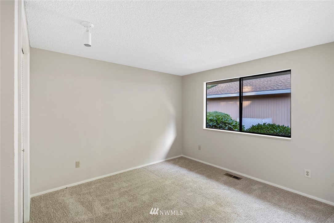 15117 Southeast 138th Place Renton, WA 98059 - Photo 17 of 24 Gallery Image 17