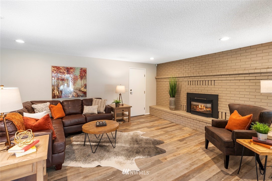 15117 Southeast 138th Place Renton, WA 98059 - Photo 10 of 24 Gallery Image 10