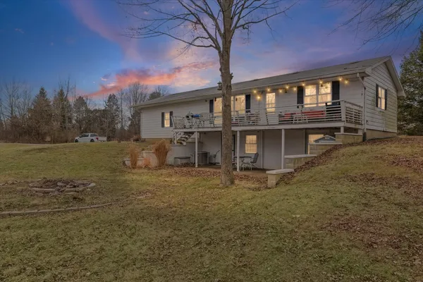 $264,900 | 88 County Road 2000 North, Mahomet, IL 61853