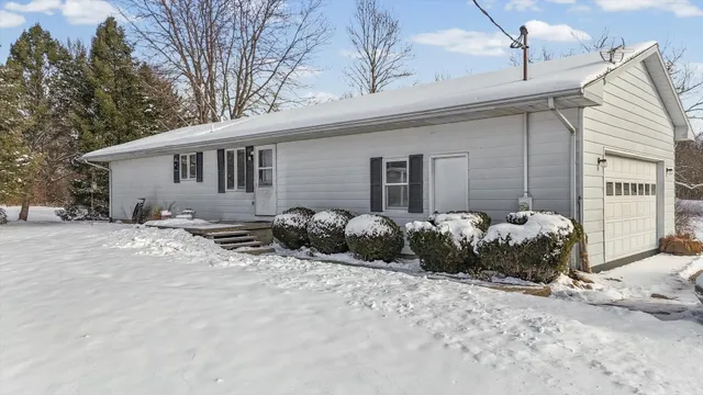 $264,900 | 88 County Road 2000 North, Mahomet, IL 61853