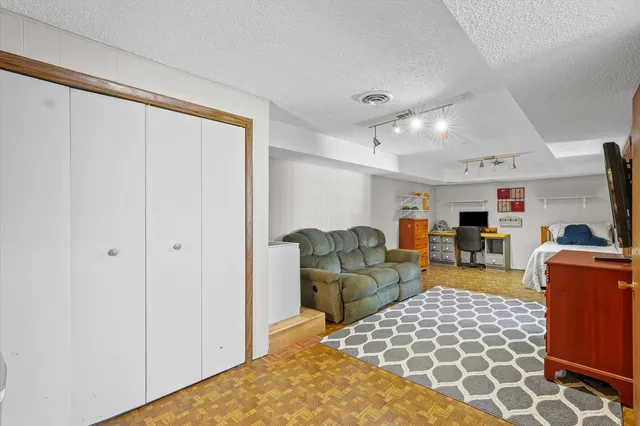 $274,900 | 88 County Road 2000 North, Mahomet, IL 61853