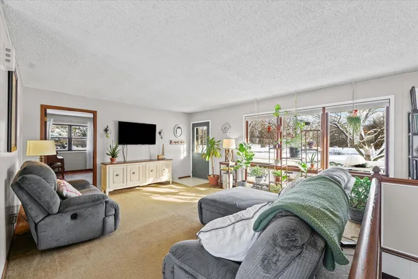 $264,900 | 88 County Road 2000 North, Mahomet, IL 61853