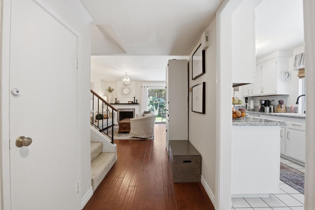 8979 Capcano Road Mira Mesa, CA 92126 - Photo 4 of 36