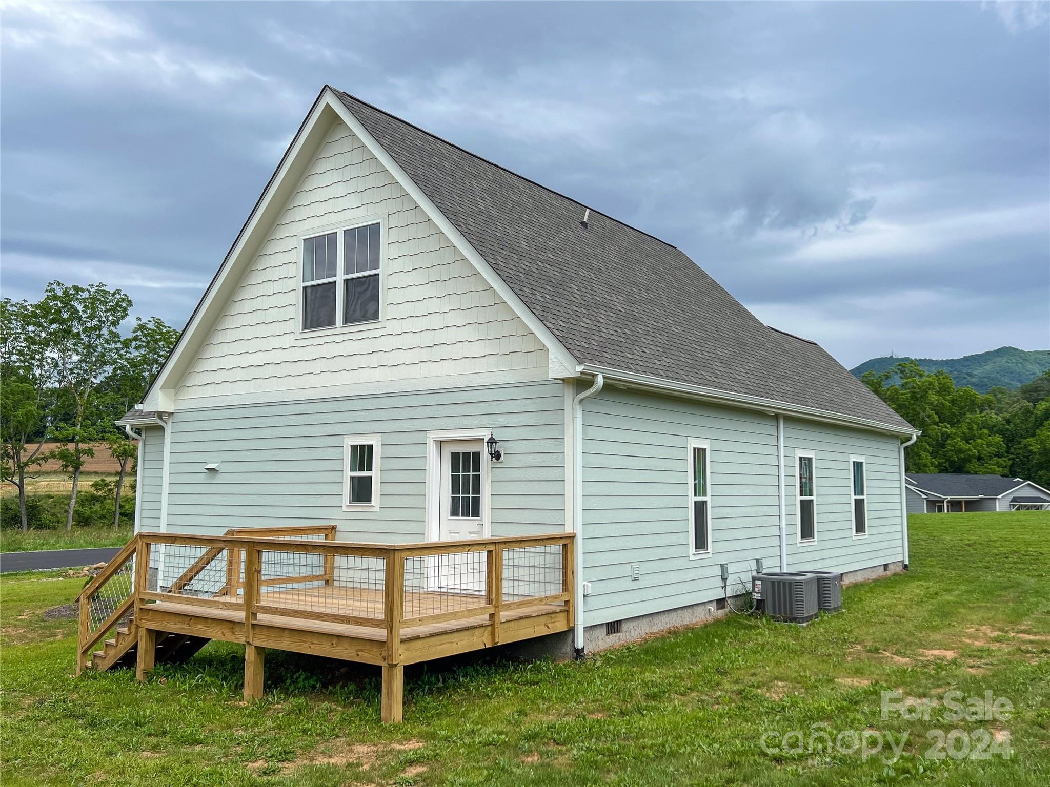 72 Rdg Vw Drive, Unit 24 Clyde, NC 28721 - Photo 3 of 18