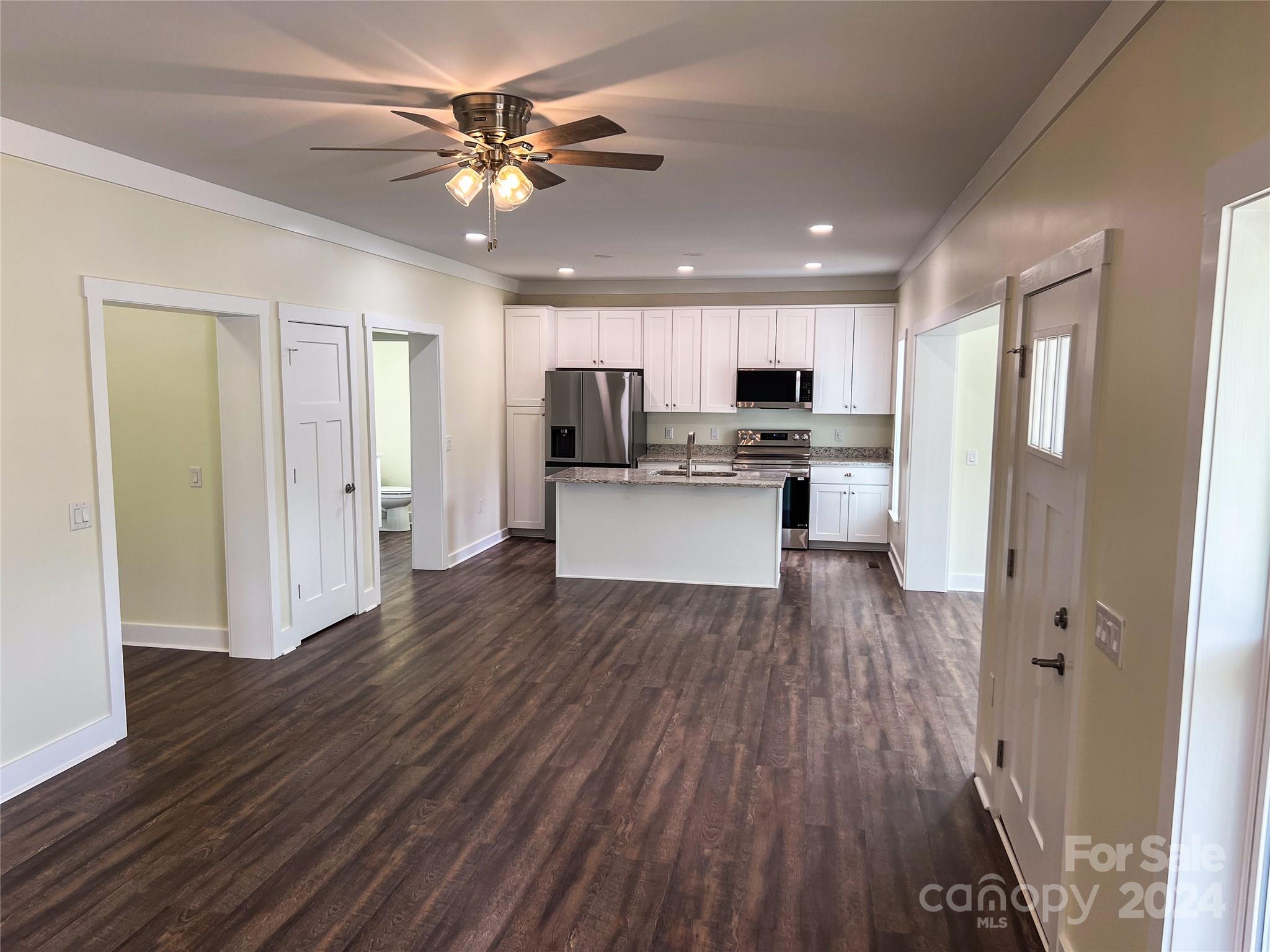 72 Rdg Vw Drive, Unit 24 Clyde, NC 28721 - Photo 5 of 18