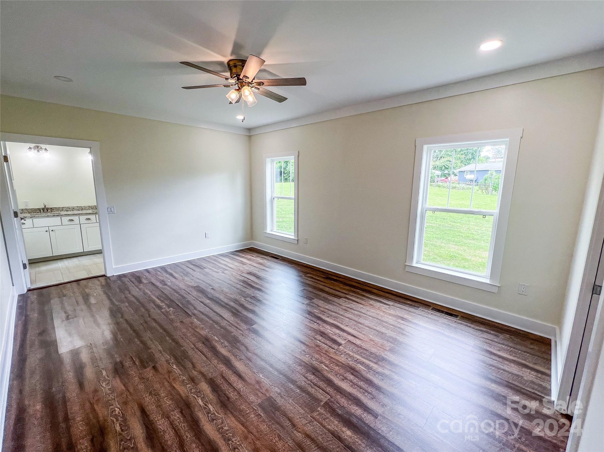 72 Rdg Vw Drive, Unit 24 Clyde, NC 28721 - Photo 9 of 18