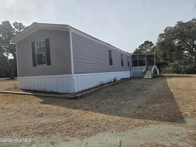 $1,200 | 1662 Highway 24, Newport, NC 28570