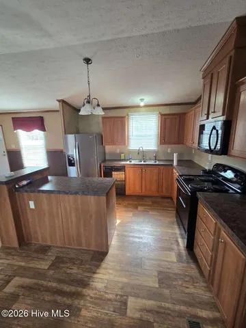 $1,200 | 1662 Highway 24, Newport, NC 28570