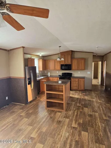 $1,200 | 1662 Highway 24, Newport, NC 28570